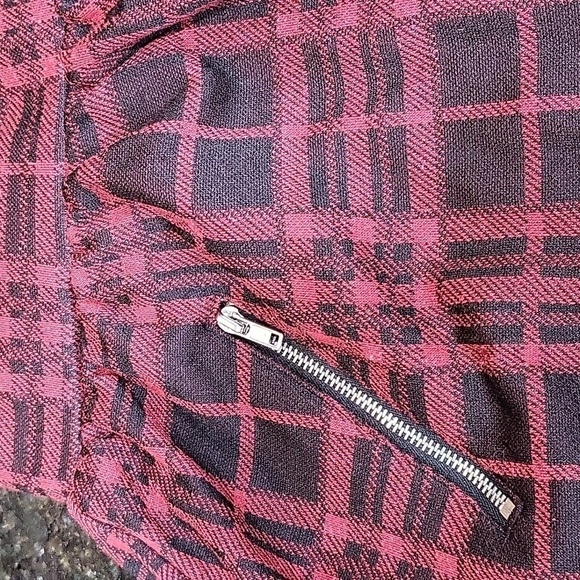 JOE B Medium Red Plaid Elastic Waistband Mini Skirt Faux Zipper Pockets - Picture 2 of 5